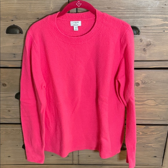 J. Crew Sweaters - J. Crew Women's Bright Pink Crew Neck Sweater sz m